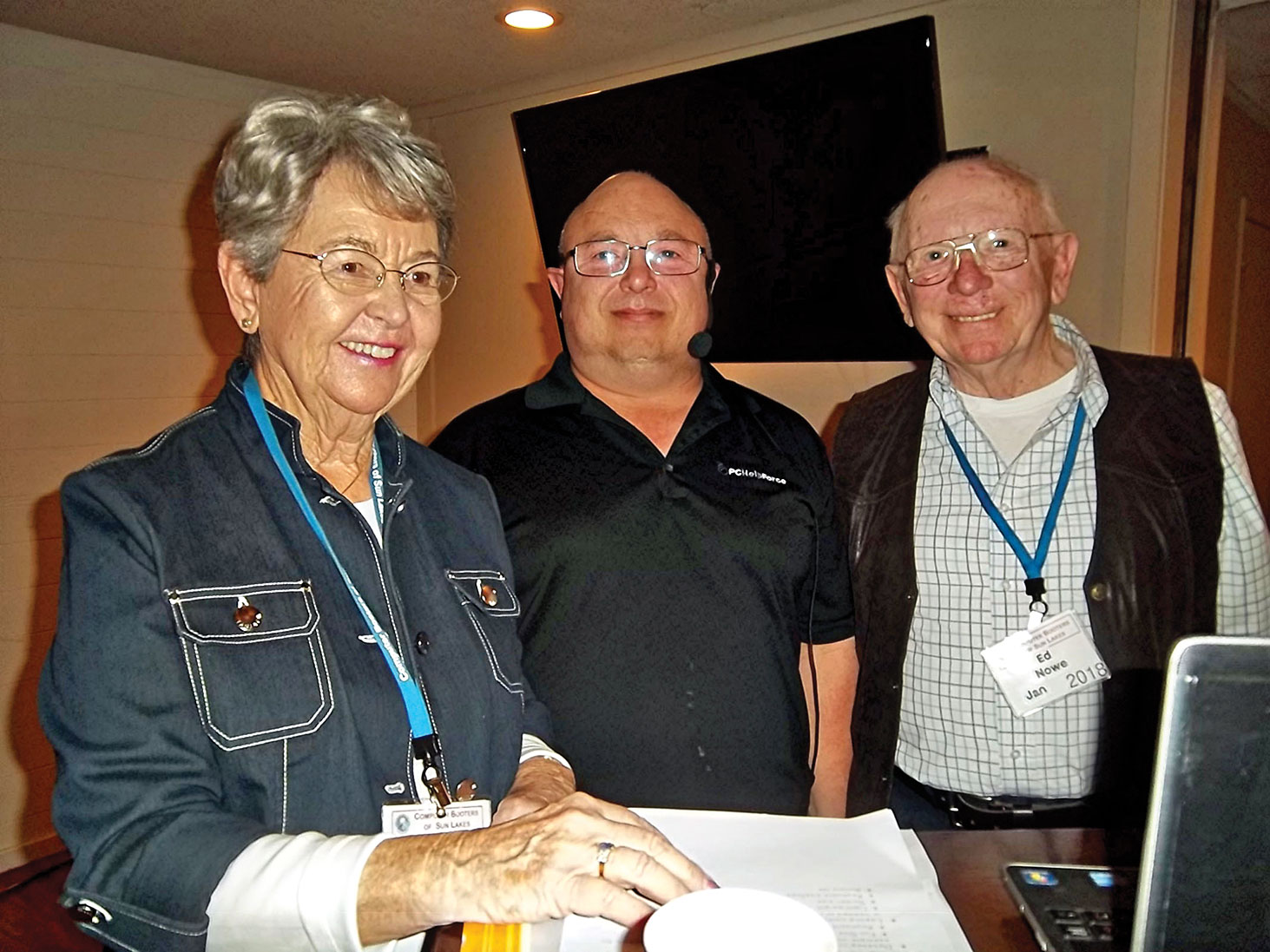 Computer Booters Club President Janet Quade (left) with February’s guest speaker Bill Evans and club Secretary Ed Nowe